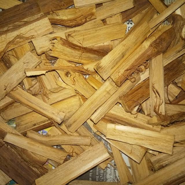 

AKAR BAJAKAH ASLI KALIMANTAN 250 GRAM