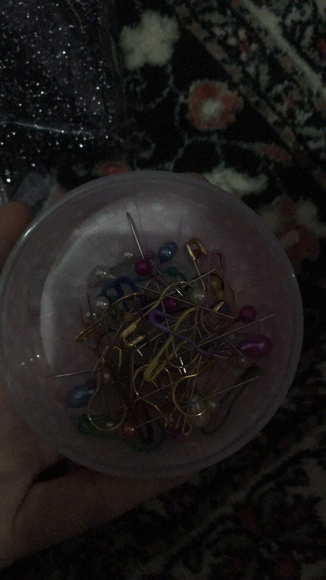 Pincushion Tempat Bantalan Jarum Box Buka Tutup Peniti (wadah Jarum)