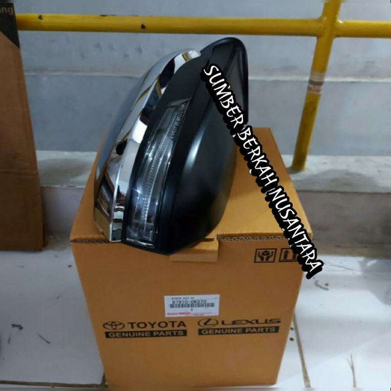 Kaca spion assy hilux revo original