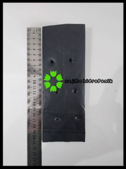 1 Plastik Polybag Media Tanam Ukuran 7,5 x20 cm