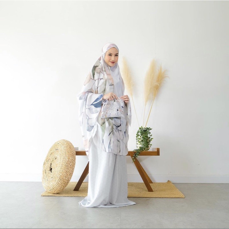 DANIA - Mukena ; Premium Silk Gorgis Praying Set