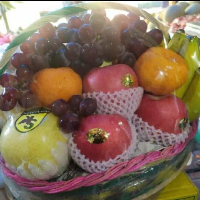 

Parcel buah istimewah hampers special