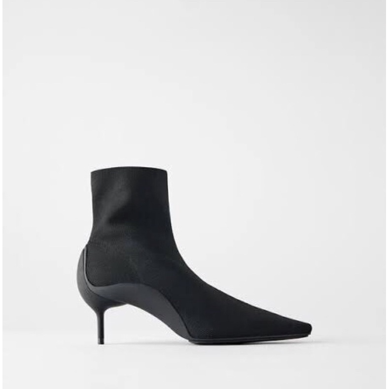 ZARA RUBBERIZED SOCK STRETCH ANKLE HEELS BOOTS (NEW ORIGINAL STORE)