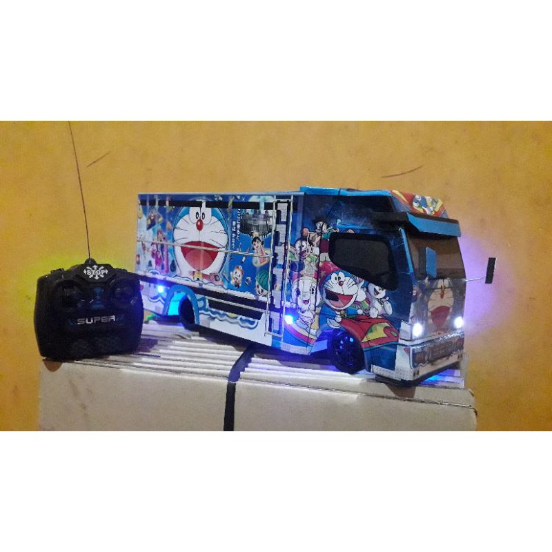 Miniatur Truck doraemon remot control