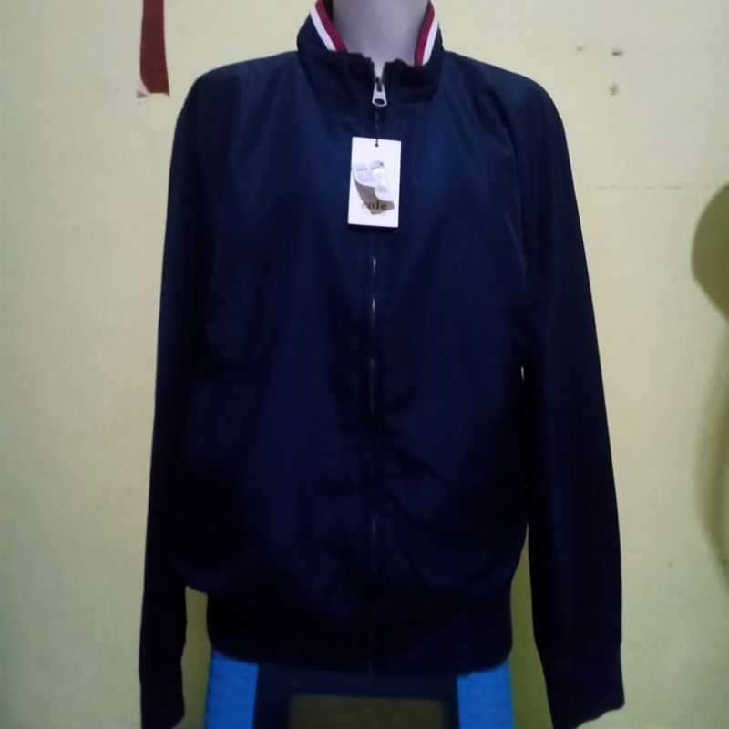 jaket Cole size M brand matahari