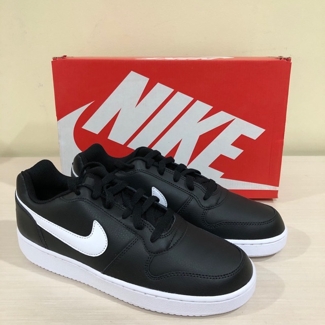 sale sepatu nike