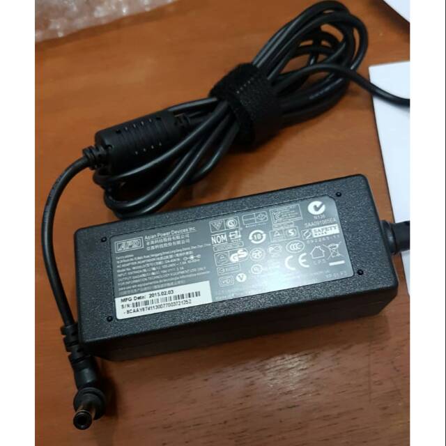 Adaptor Acer Aspire Z1401 Z1402 19V 2.1A