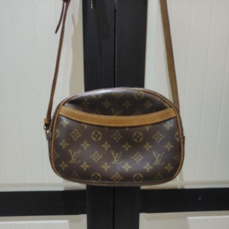 Preloved tas LV1 kulit asli.