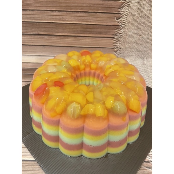 

tutti fruity rainbow puding