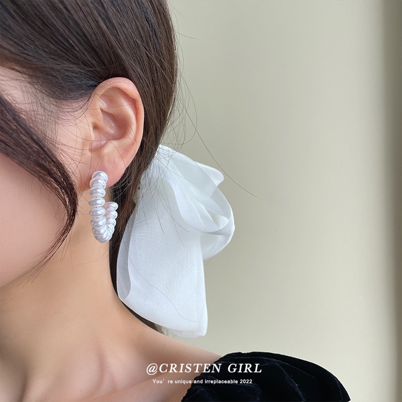 Anting Stud Mutiara Bahan Metal Gaya Korea Retro Untuk Wanita