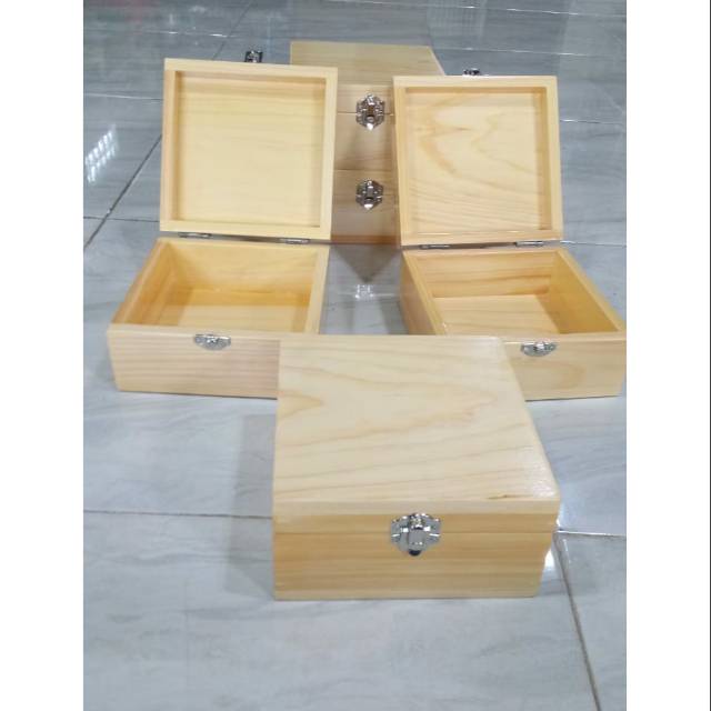 Kotak Perhiasan Kayu / Wooden Box / Kotak Kayu (tutup full kayu)