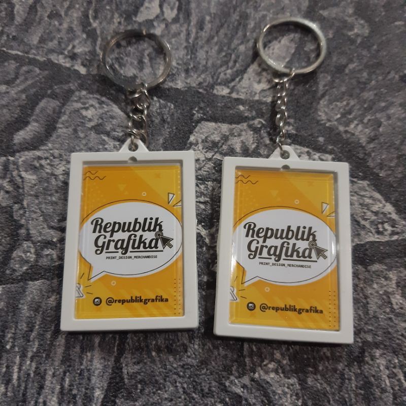GANTUNGAN KUNCI AKRILIK CUSTOM SOUVENIR MURAH KADO UNIK-Putih
