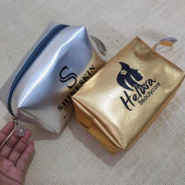 Pouch souvenir/ make up kembung
