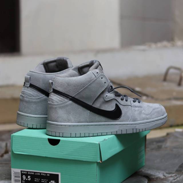 SNEAKERS PRIA NIKE SB DUNK PRO WOLF GREY