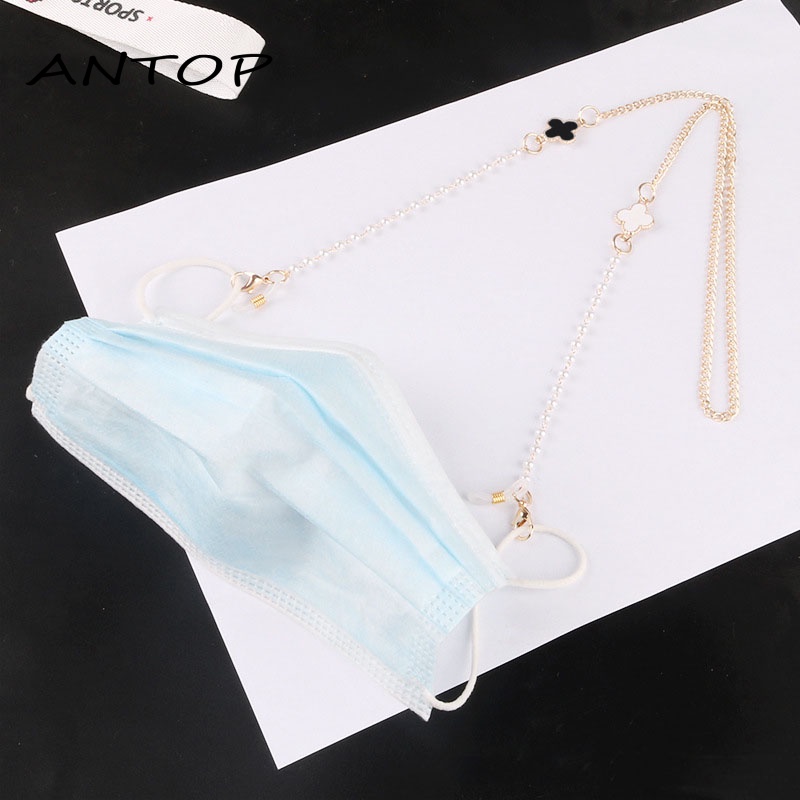 Rantai Kacamata Anti Hilang Desain Clover Aksen Mutiara