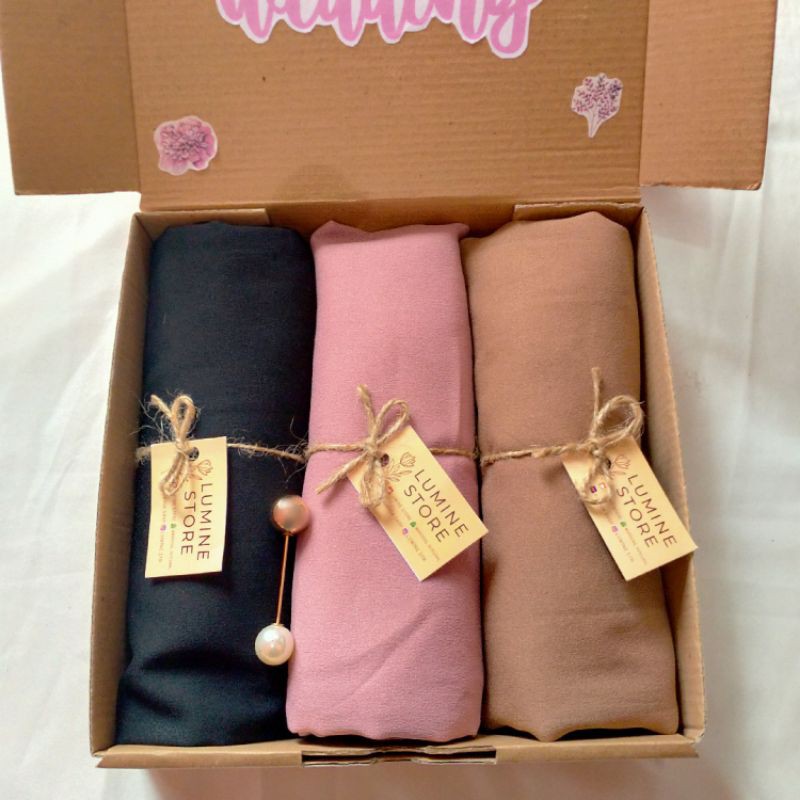 

GIFT Box HIJAB + Tuspin Kado Ulang Tahun Wisuda Pernikahan Anniversary Graduation