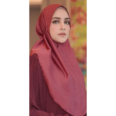Buttonscarves Tapis Slip On Red