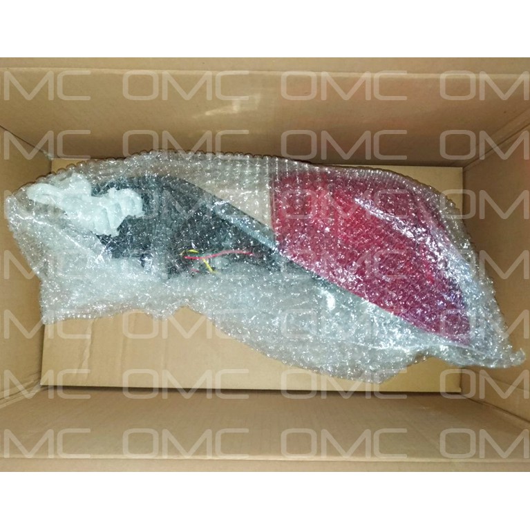 Lampu Stop / Stop Lamp Belakang Kanan Innova Reborn 81550-0K240