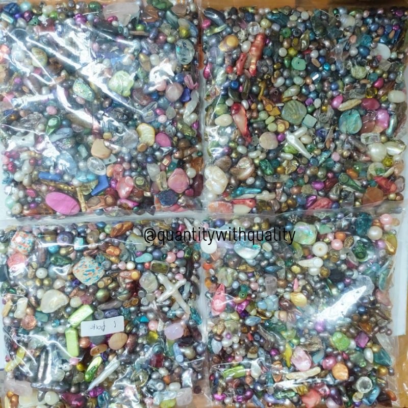 Manik Manik Mutiara Campur +/- 500 gram kerang lombok warna warni