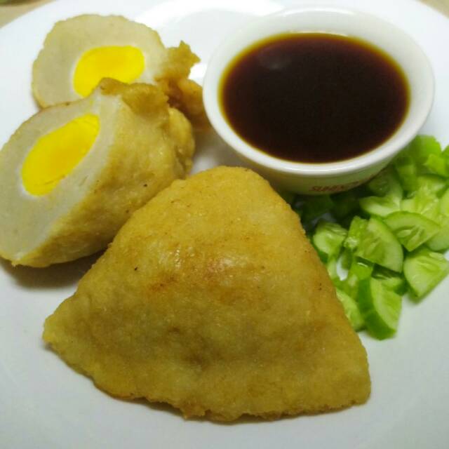 

Pempek Kapal Selam