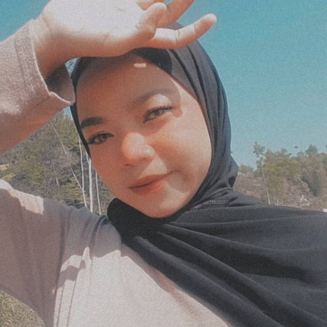 fitri_oktaviani28