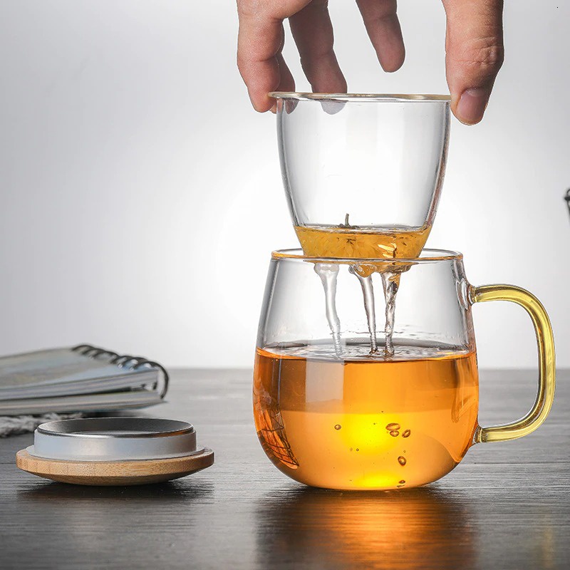 Mug Cangkir Gelas Kopi Teh Set Saringan Infuser Tutup Kayu / Gelas Kaca Unik Dengan Saringan Infuser