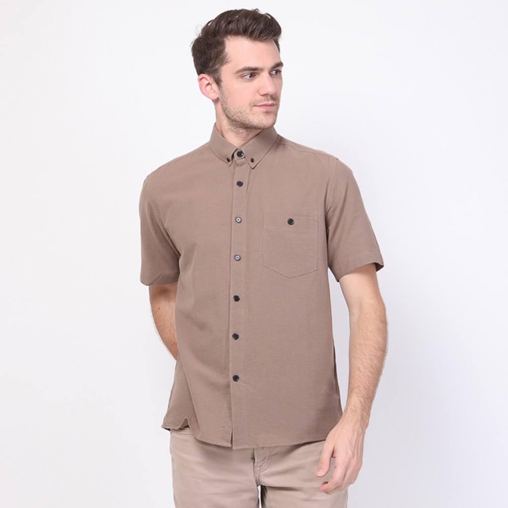 

17Seven Original Kemeja Polos Pria Lengan Pendek 0026-Halaand