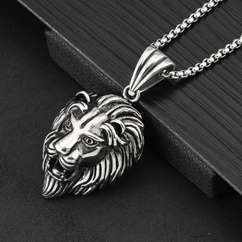 Kalung Liontin Kepala Singa Bahan Stainless Steel Gaya Vintage Punk Untuk Pria