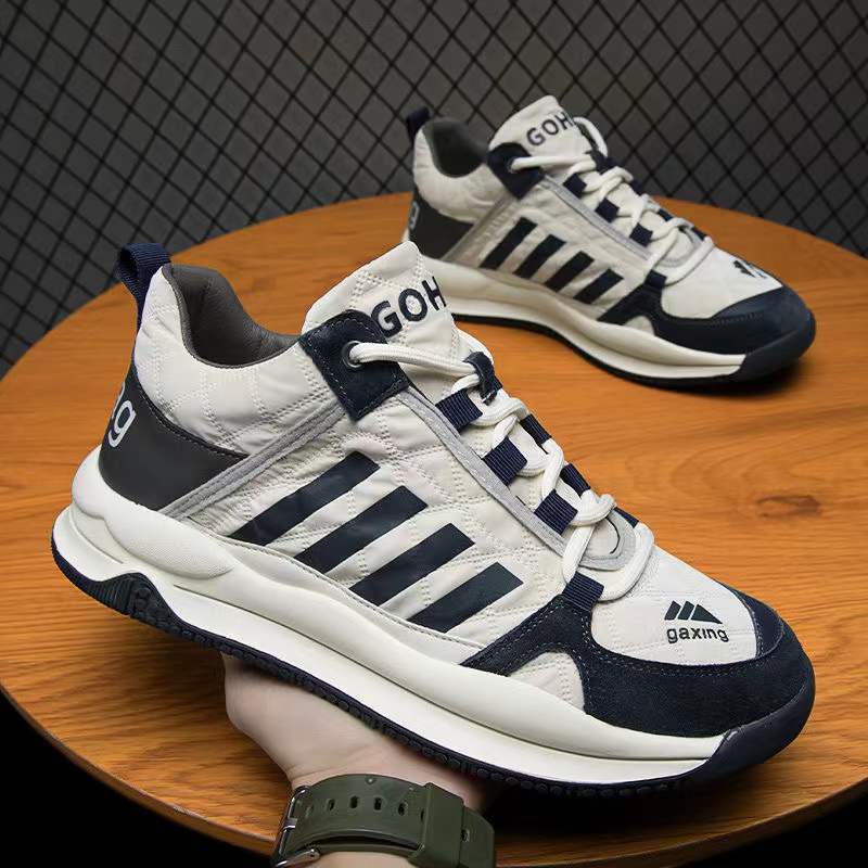 Highland Sepatu Pria Sneakers Running Shoes Sepatu Olahraga Pria Casual Sepatu Tali Cowok Santai KSR103