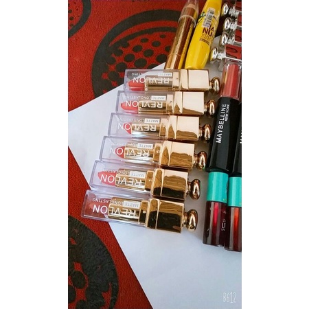 lipstik Revlon matte