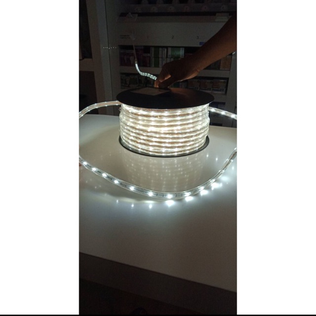 Lampu selang philips hv led strip 7.2watt 31087 warna putih 6.500k dan kuning 3.000k