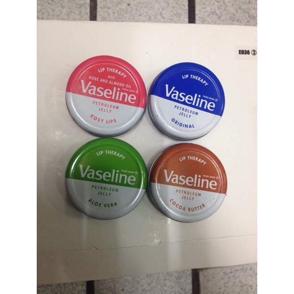 VASELINE PETROLEUM JELLY