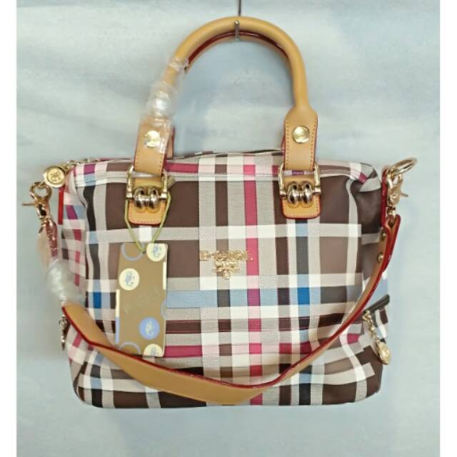 TAS B-GiRL 8380