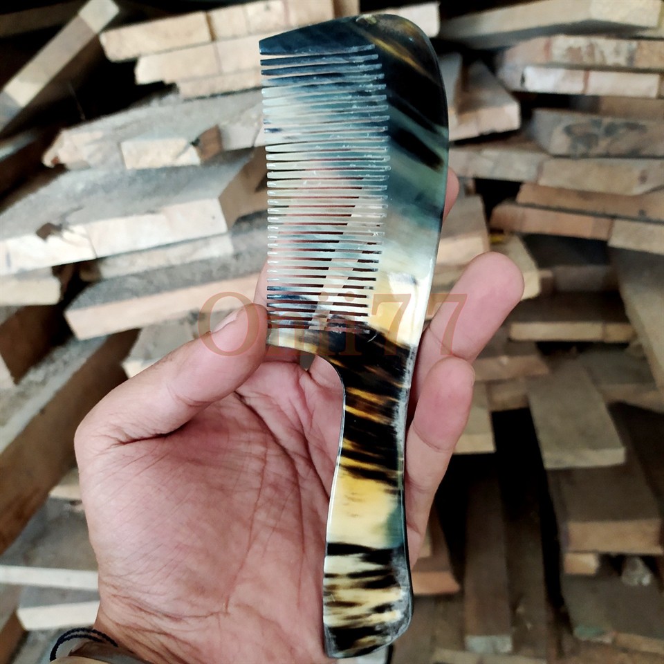 Sisir rambut tanduk sapi asli / sisir anti statis full tanduk sapi