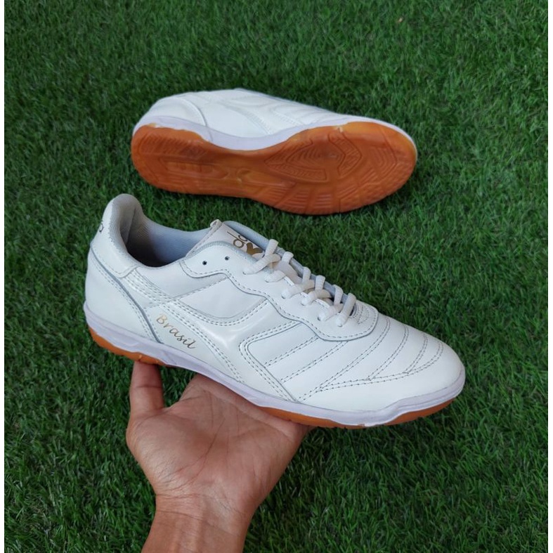 Sepatu Futsal Kulit Asli