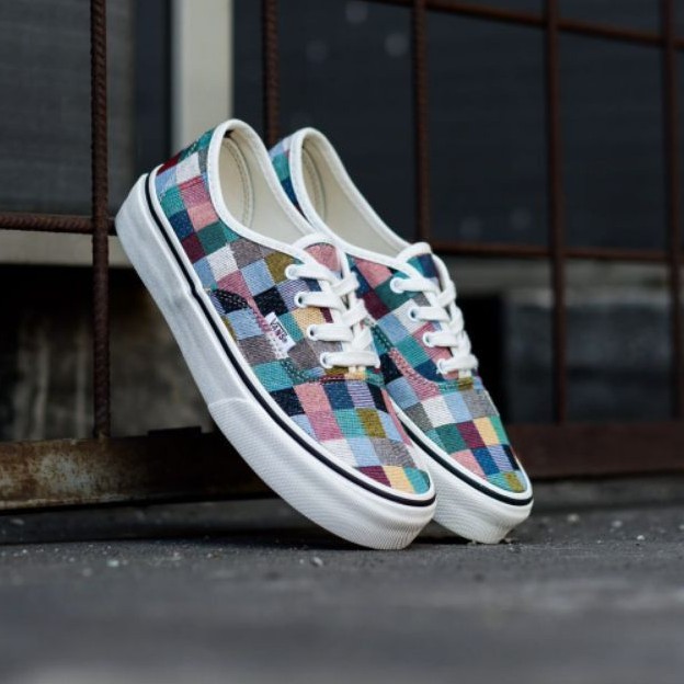 vans authentic blue checkerboard