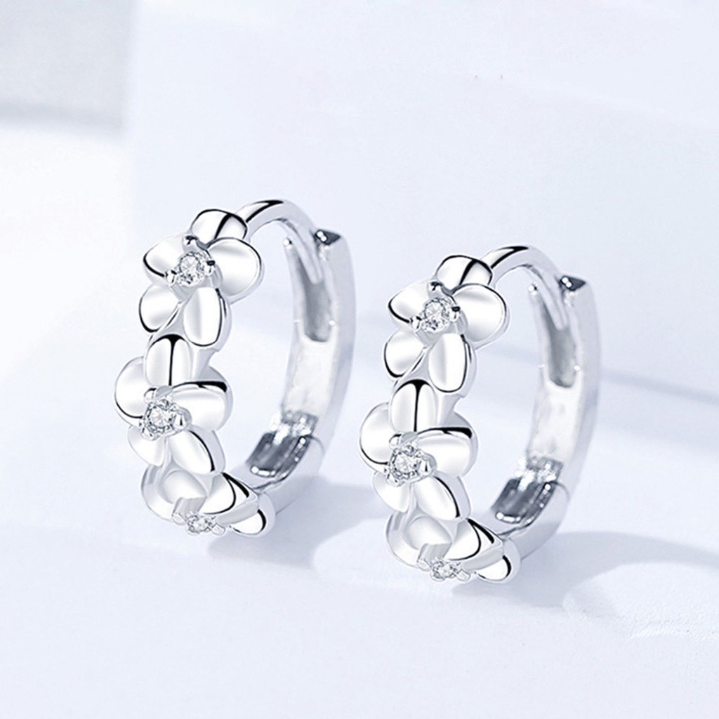 Hu Hu Hu Hu Hu Alat Bantu Pasang Kacamata♡ 1 Pasang Anting Hoop Desain Bunga Aksen Berlian Imitasi Gaya Korea Jepang Untuk Wanita