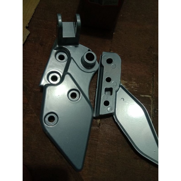 dudukan step belakang vixion new breket step belakang vixion new termurah