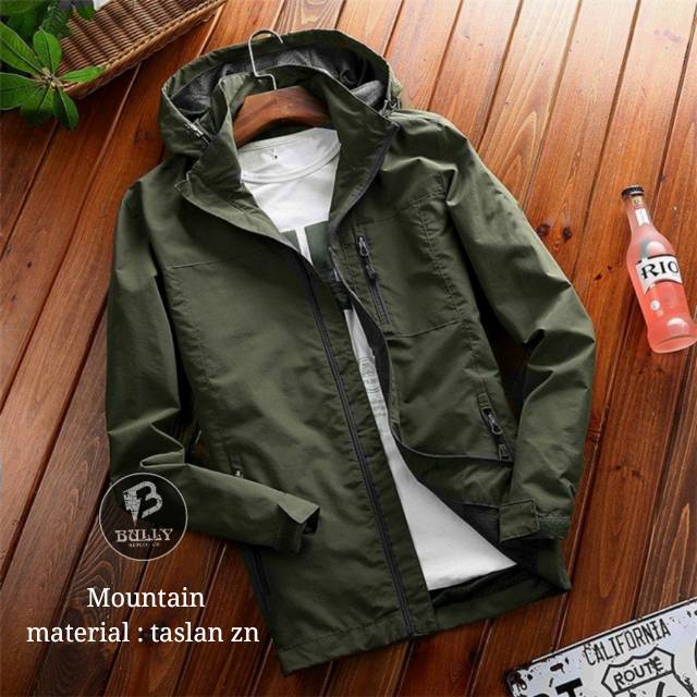 Jaket mountain original bully