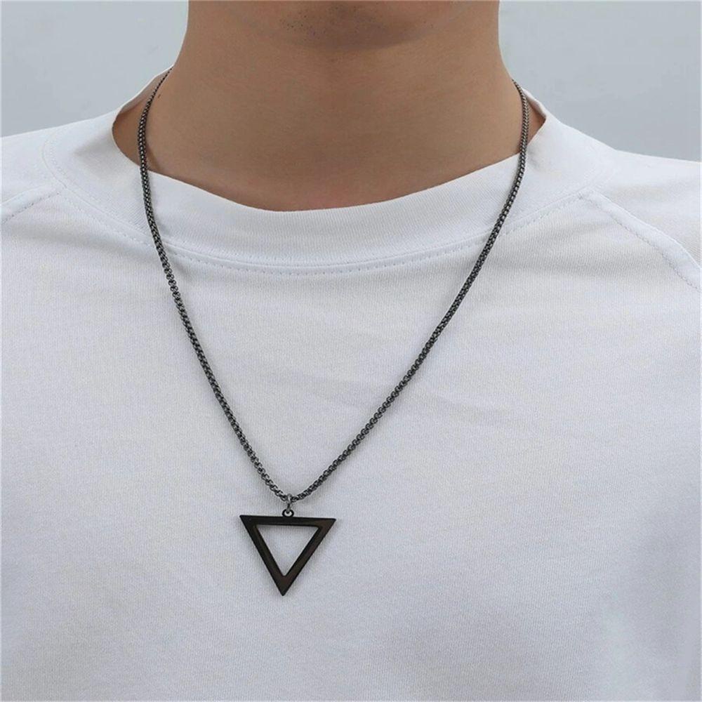 Needway Pria Kalung Teman Hadiah Kepribadian Pacar Hadiah Pria Sweater Rantai Pria Klavikula Rantai Baja Titanium Kalung