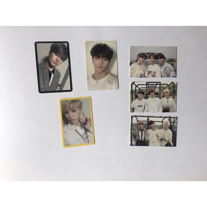 STRAY KIDS YELLOW WOOD LIMITED EDITION PHOTO CARD