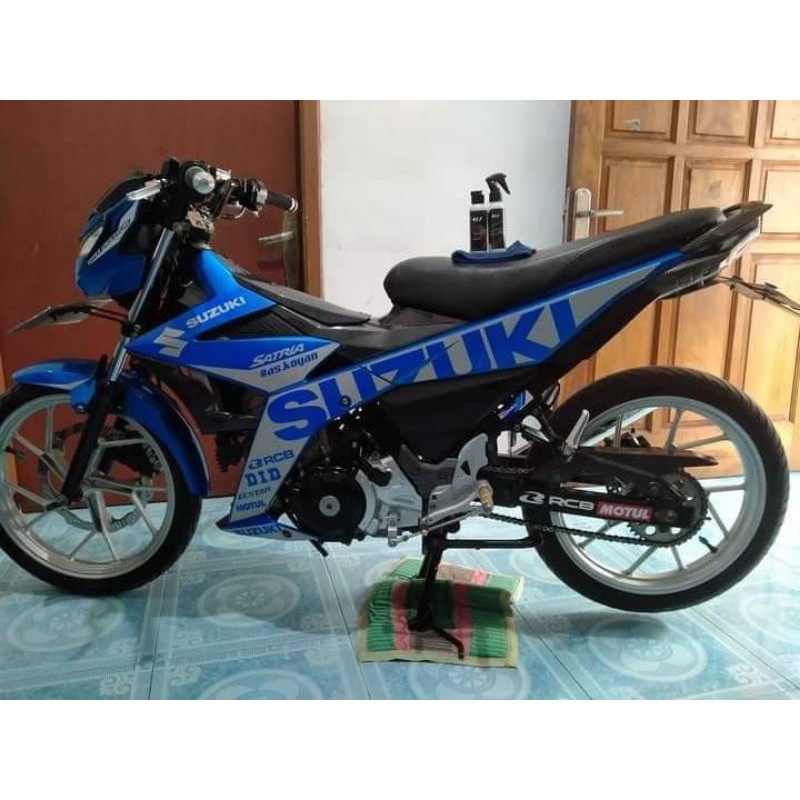 striping decal livery 2020 satria fu injeksi