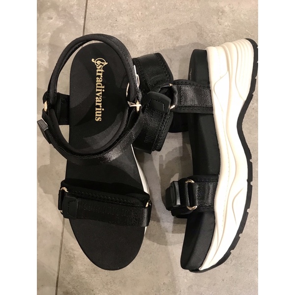 Sport shoes stradivarius