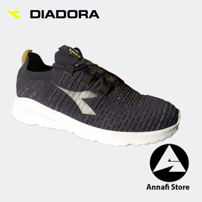 JUAL SEPATU RUNNING WANITA DIADORA ABERTO DIARUW20104G DARK - GREY