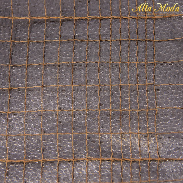 

Alta Moda Silk Organza Hitam Motif Anyaman Gold (1M)
