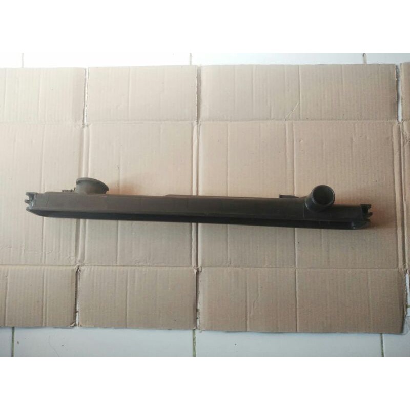 Uppertank Radiator Jeep Cherokee CJ7