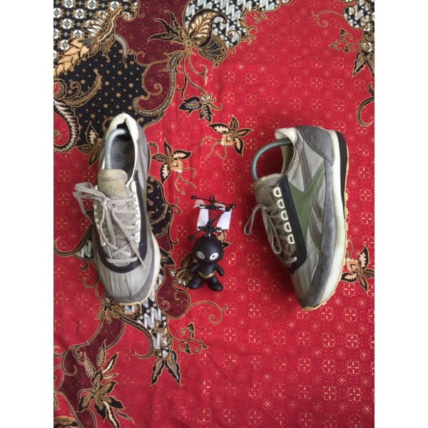 REEBOK AZTEC COLOUR GREEN ARMY USED ORIGINALS