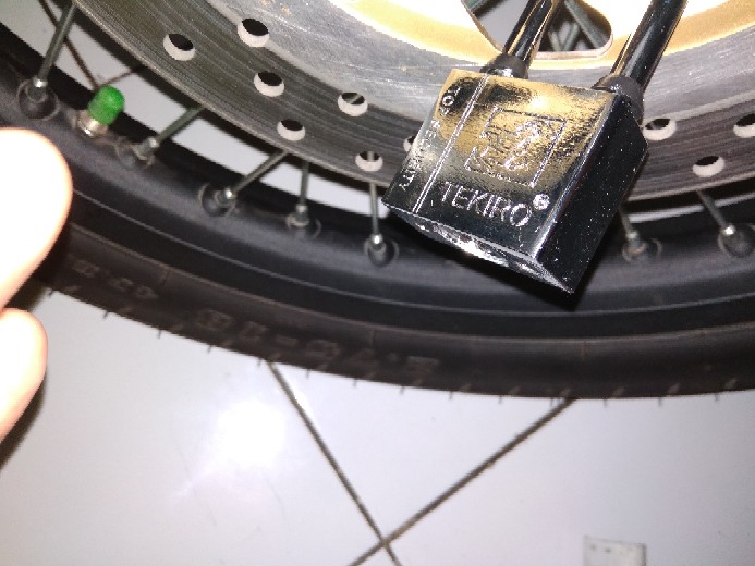 Gembok 40 Panjang Tekiro