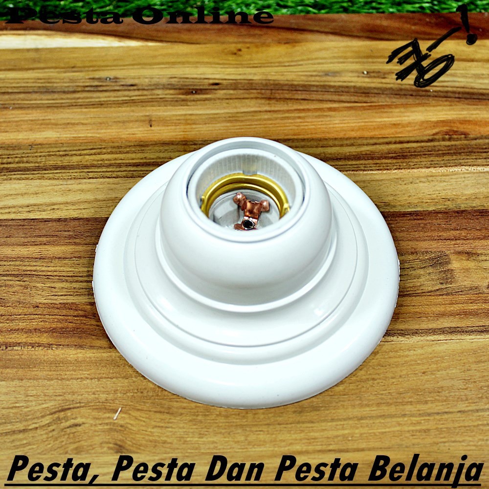 Piting Lampu Bulat Plastik Fitting Universal