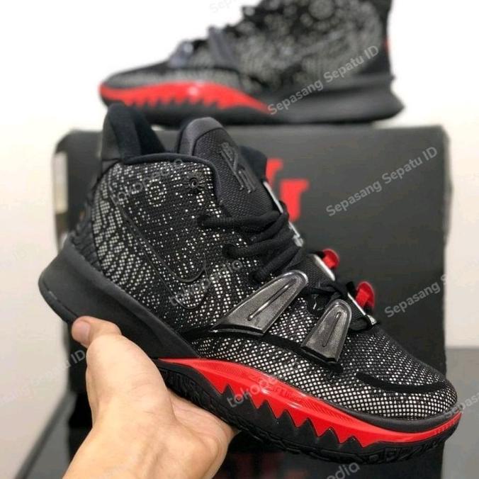 SEPATU BASKET NIKE KYRIE 7 BLACK RED